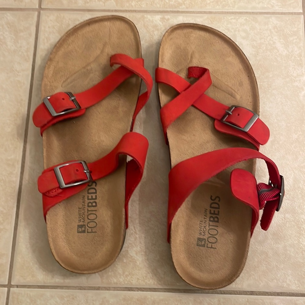 White Mountain Footbeds Womens Slip-on Red Leather Strappy Toe Loop Sandal 9.5